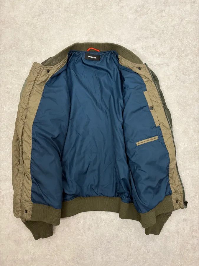 Diesel 2000s Diesel Khaki Deconstructed Puffer Bomber Jacket Size US M / EU 48-50 / 2 - 7 Thumbnail