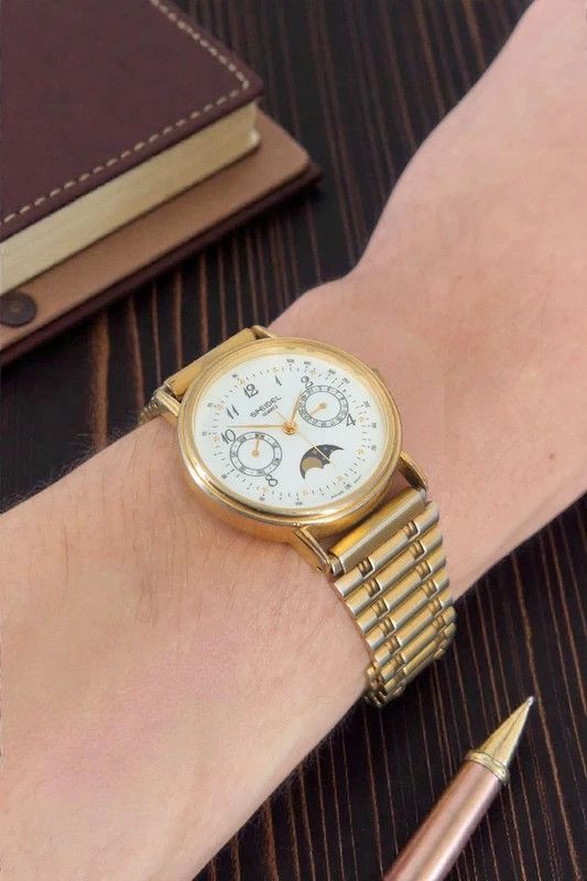 Other Vintage Speidel Moonphase Gold Quartz Watch Swiss Movement Size 36 - 11 Thumbnail