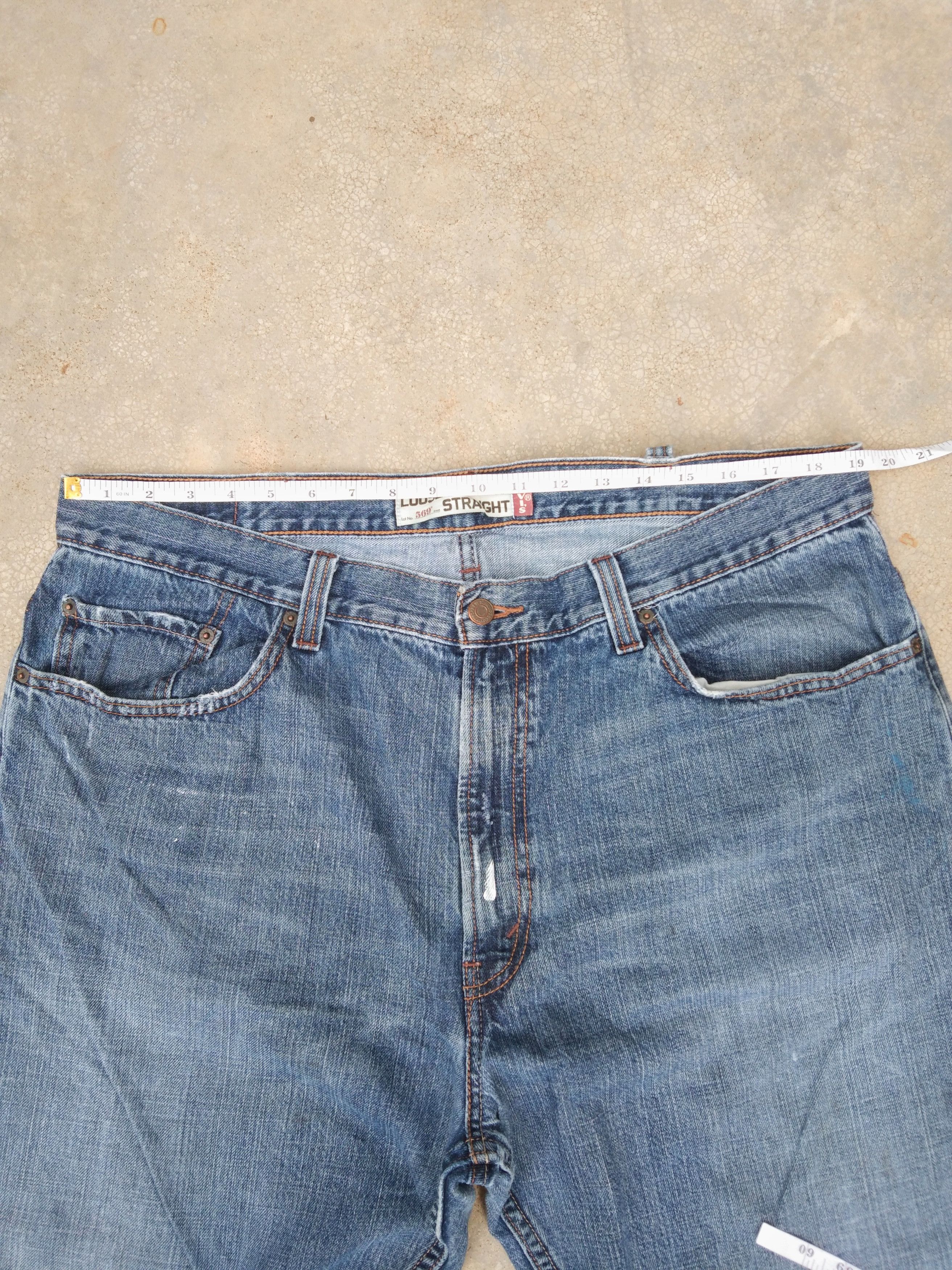 Levi's Vintage Levi's Jeans 569 Loose Straight Leg 38x30 Size US 38 / EU 54 - 7 Thumbnail