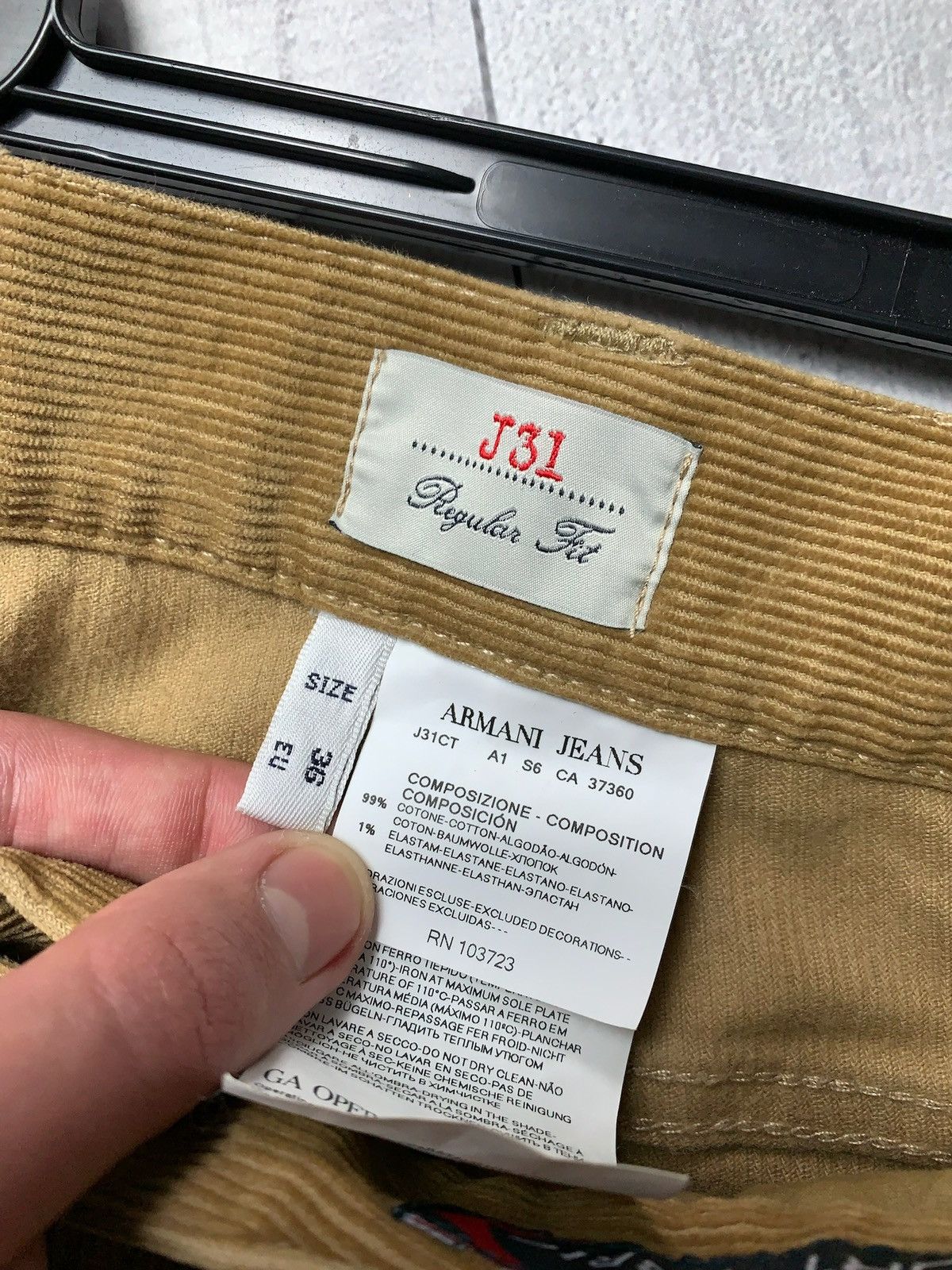 Armani × Vintage Vintage Armani Jeans velvet jeans size 36 logo Size US 36 / EU 52 - 6 Thumbnail
