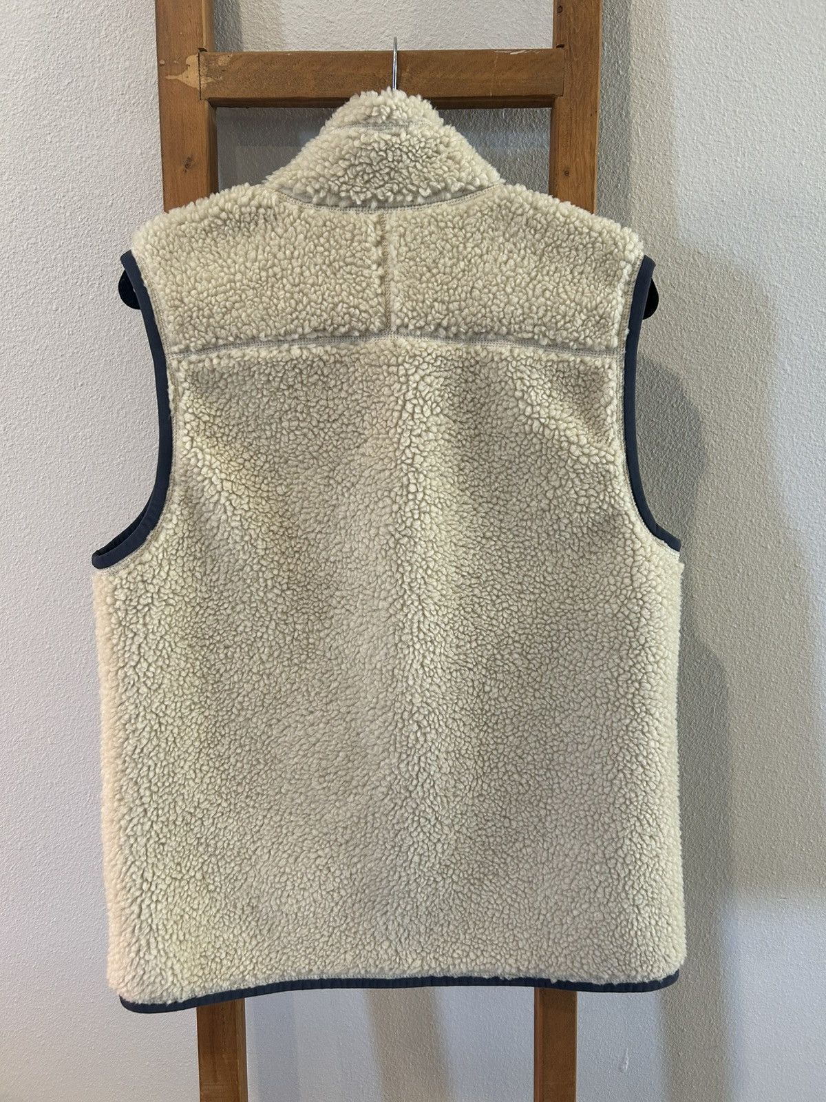 L.L. Bean L.L Bean Sherpa Full Zip Vest Size US M / EU 48-50 / 2 - 2 Thumbnail