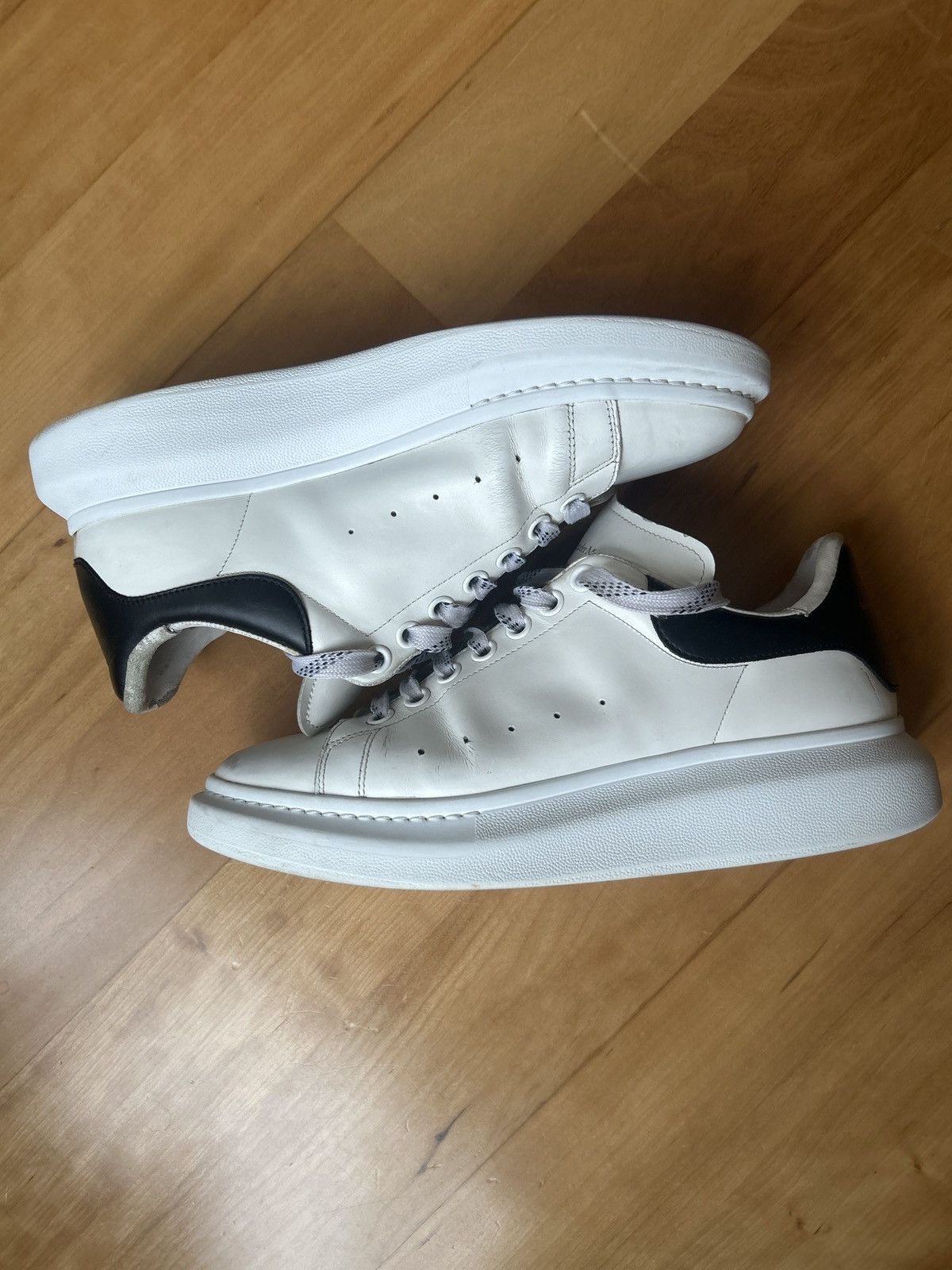 McQ Alexander McQueen Alexander Mcqueen Oversized Sneaker Mens 43 1/2 Eu Size US 10.5 / EU 43-44 - 2 Thumbnail
