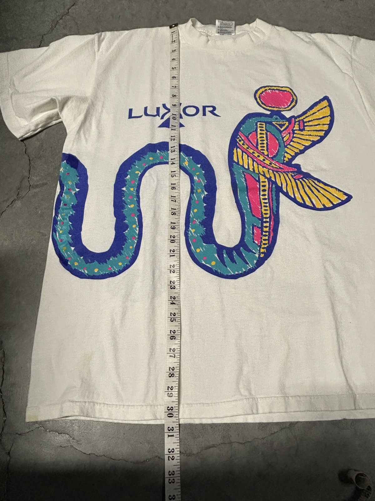 Vintage Vintage 90s Luxor Casino Graphic Tee Size US XL / EU 56 / 4 - 11 Thumbnail