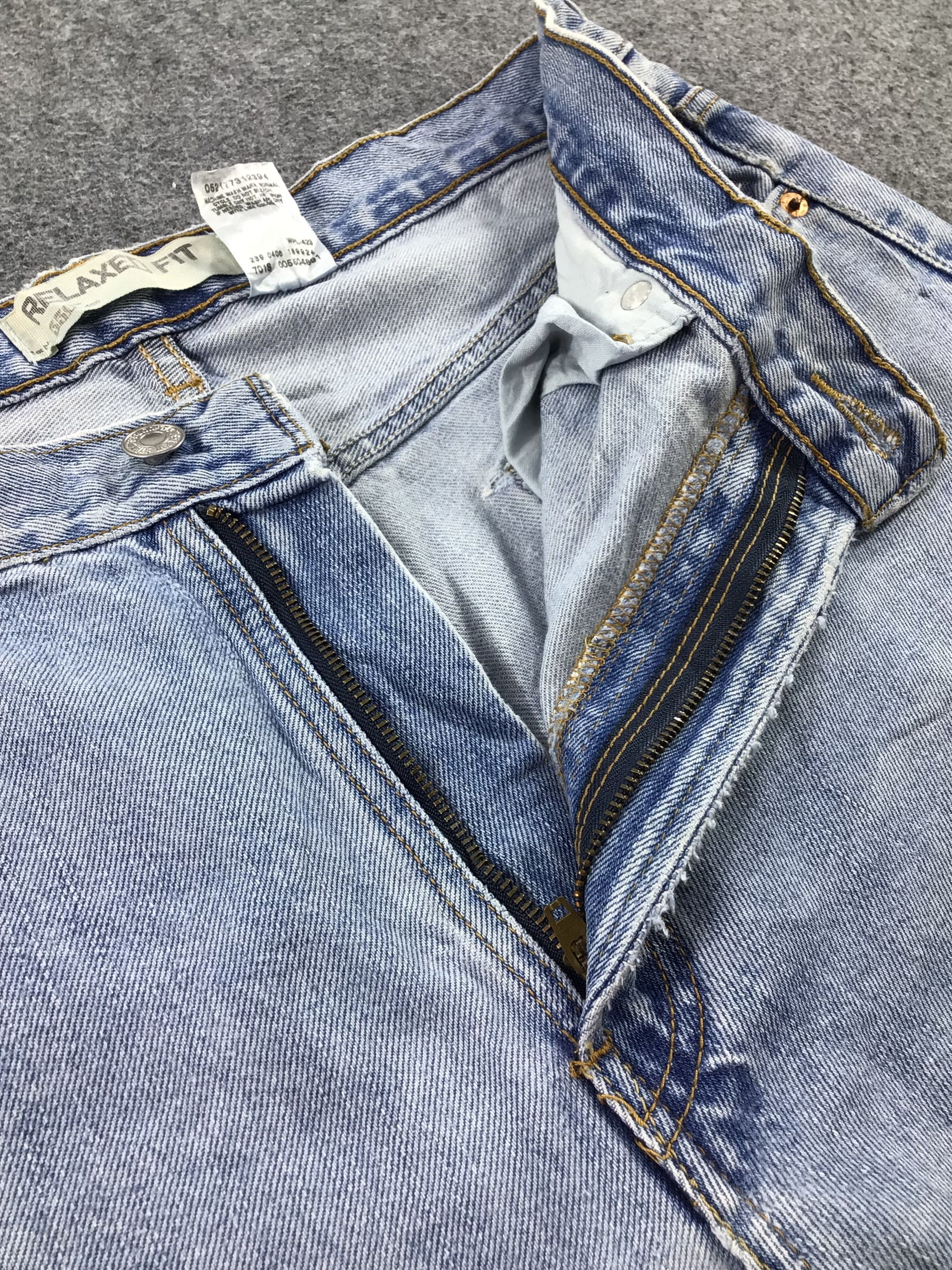 Levi's Vintage Light Wash Levis 560 Jeans-J843 Size US 34 / EU 50 - 8 Thumbnail