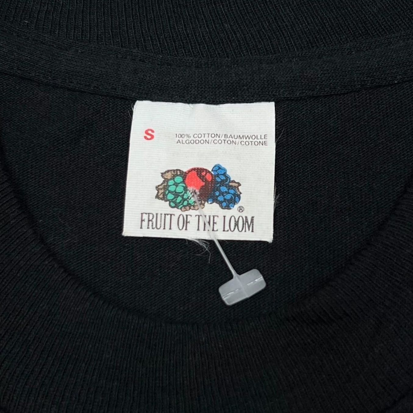Fruit Of The Loom VINTAGE Fruit Of The Loom Mini Logo Cotton Single Stitch Black T-Shirt Small Mens Clothing Shirt Short Sleeve Round Neck Graphic Logo Print 90s 7978 Size US S / EU 44-46 / 1 - 2 Thumbnail