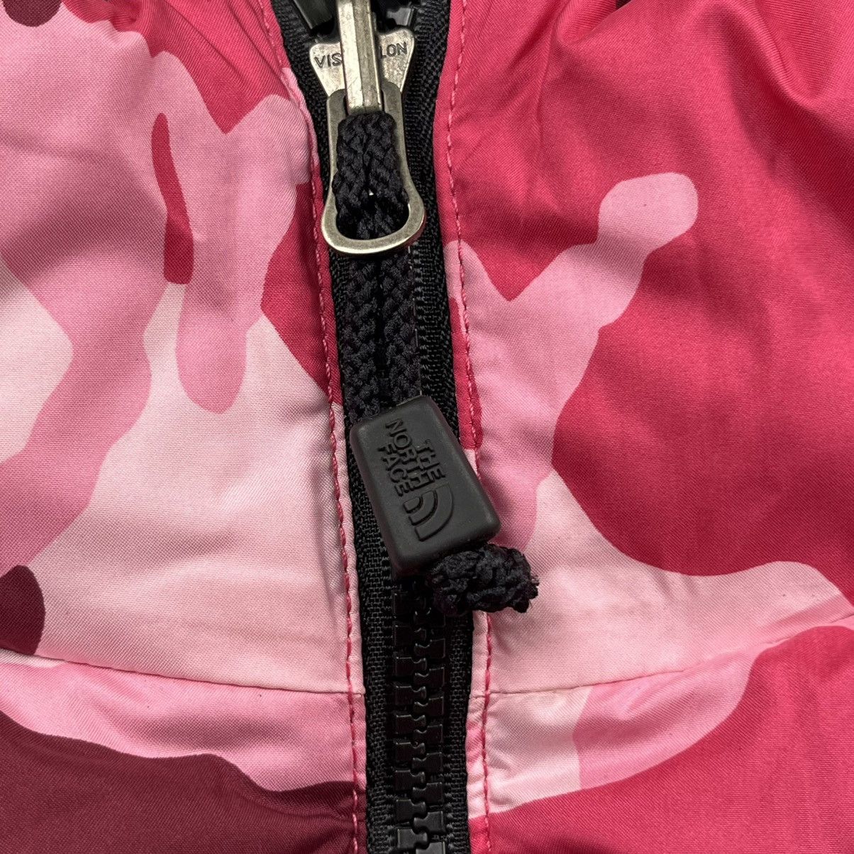 The North Face The North Face - Pink Camouflage Nuptse Puffer 600 Size US S / EU 44-46 / 1 - 15 Thumbnail