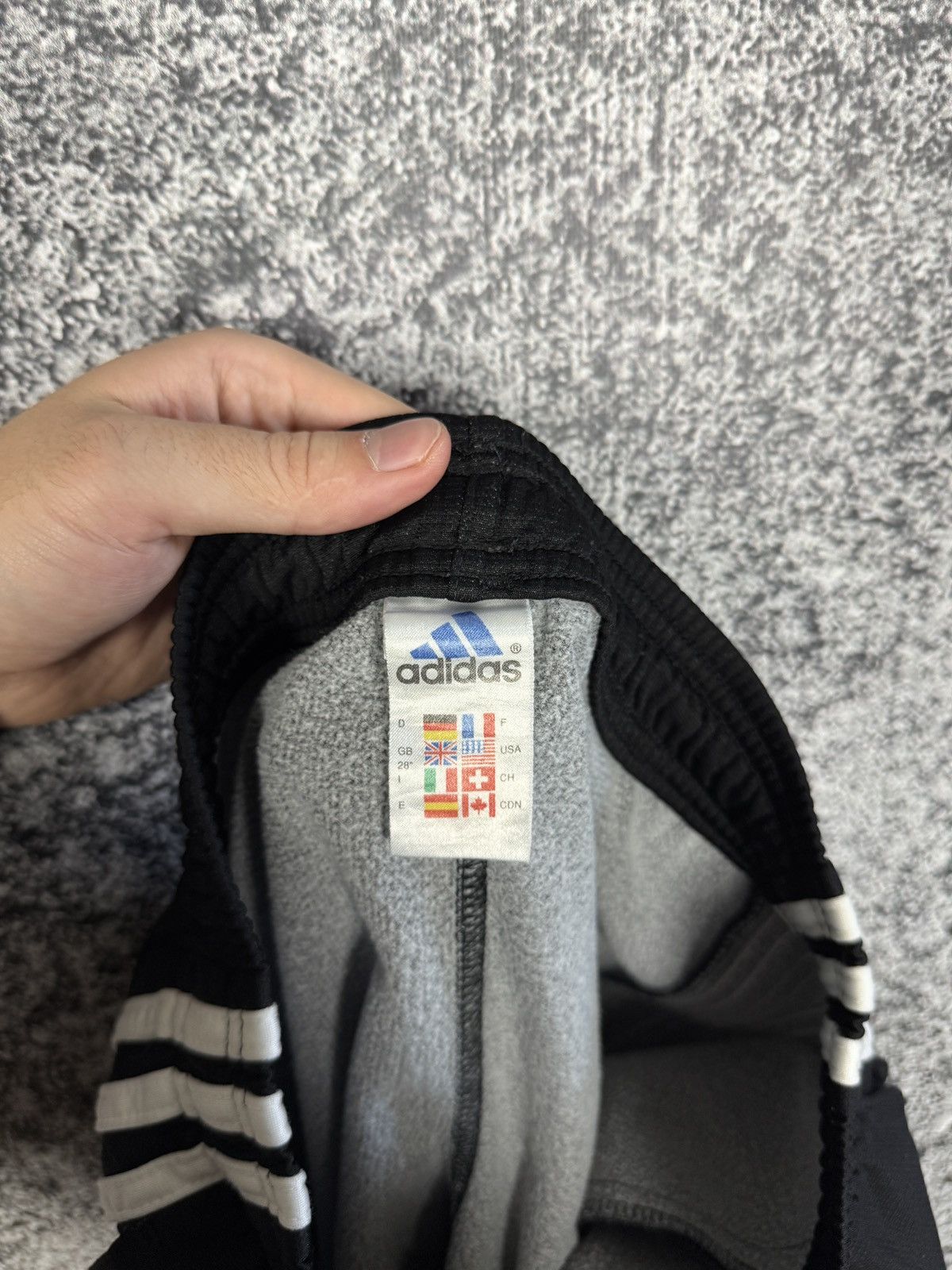 Adidas Adidas Vintage 90s Black Shorts Streetwear Size XS Size US 30 / EU 46 - 8 Thumbnail