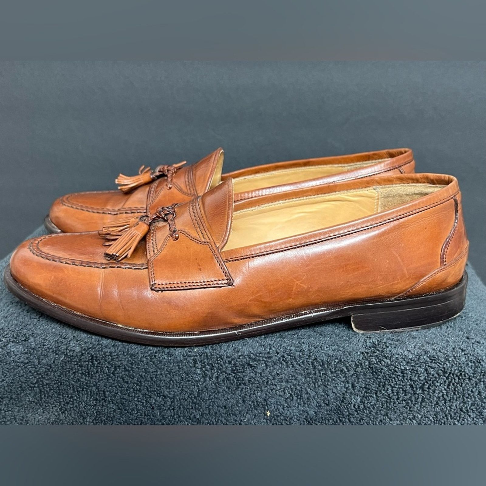 Johnston & Murphy Men’s 11.5 M Johnston Murphy Hayes Tassel Dress Loafers Size US 11.5 / EU 44-45 - 2 Thumbnail