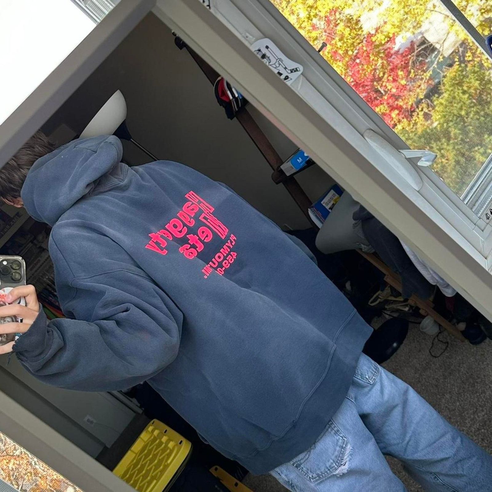 Vintage intage 90s Graphic Faded Thrashed Heavyweight Sweatshirt Size US XXL / EU 58 / 5 - 7 Thumbnail