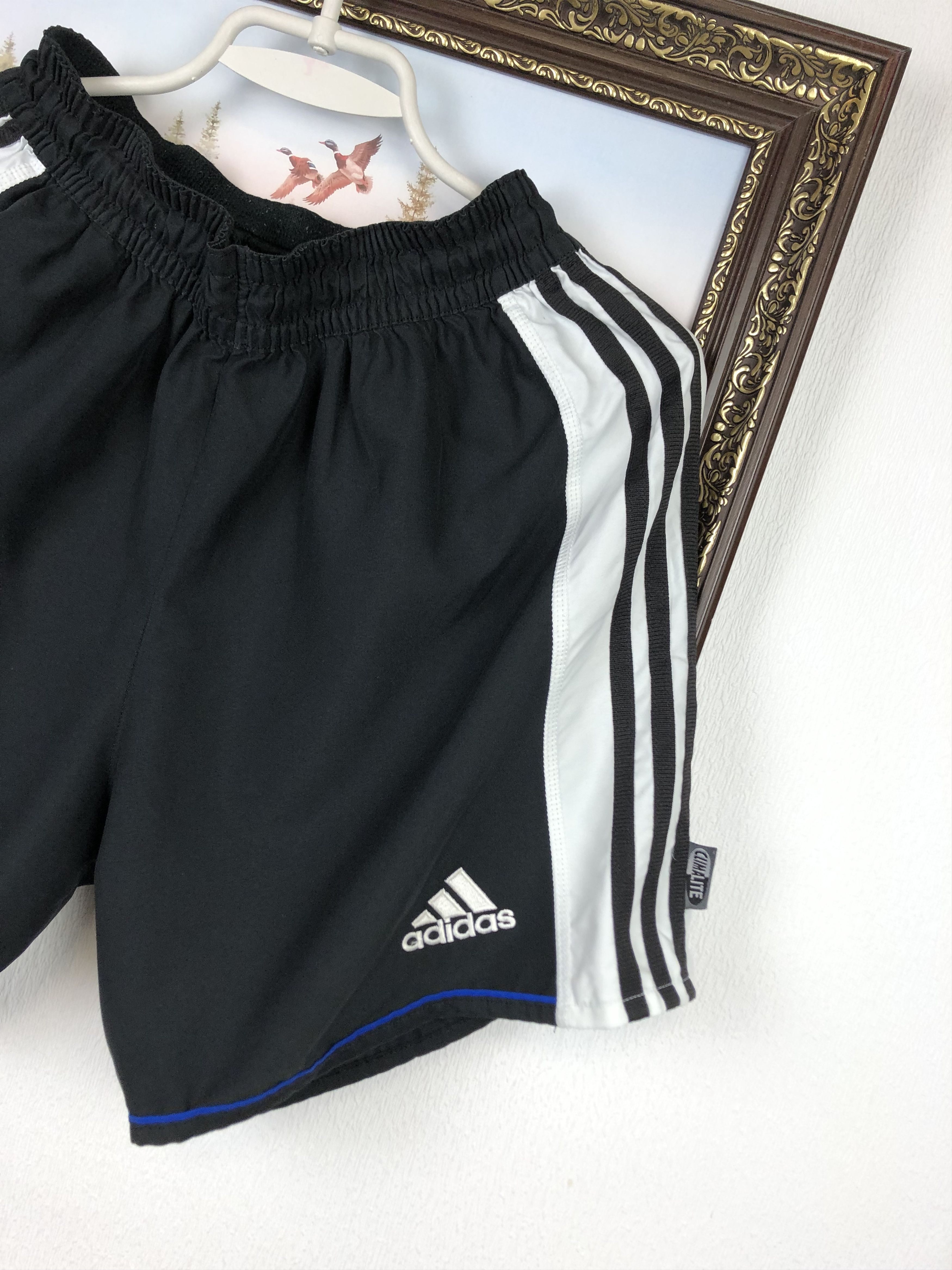 Adidas Vintage Adidas Newcastle United Football Shorts Soccer M Size US 32 / EU 48 - 2 Thumbnail