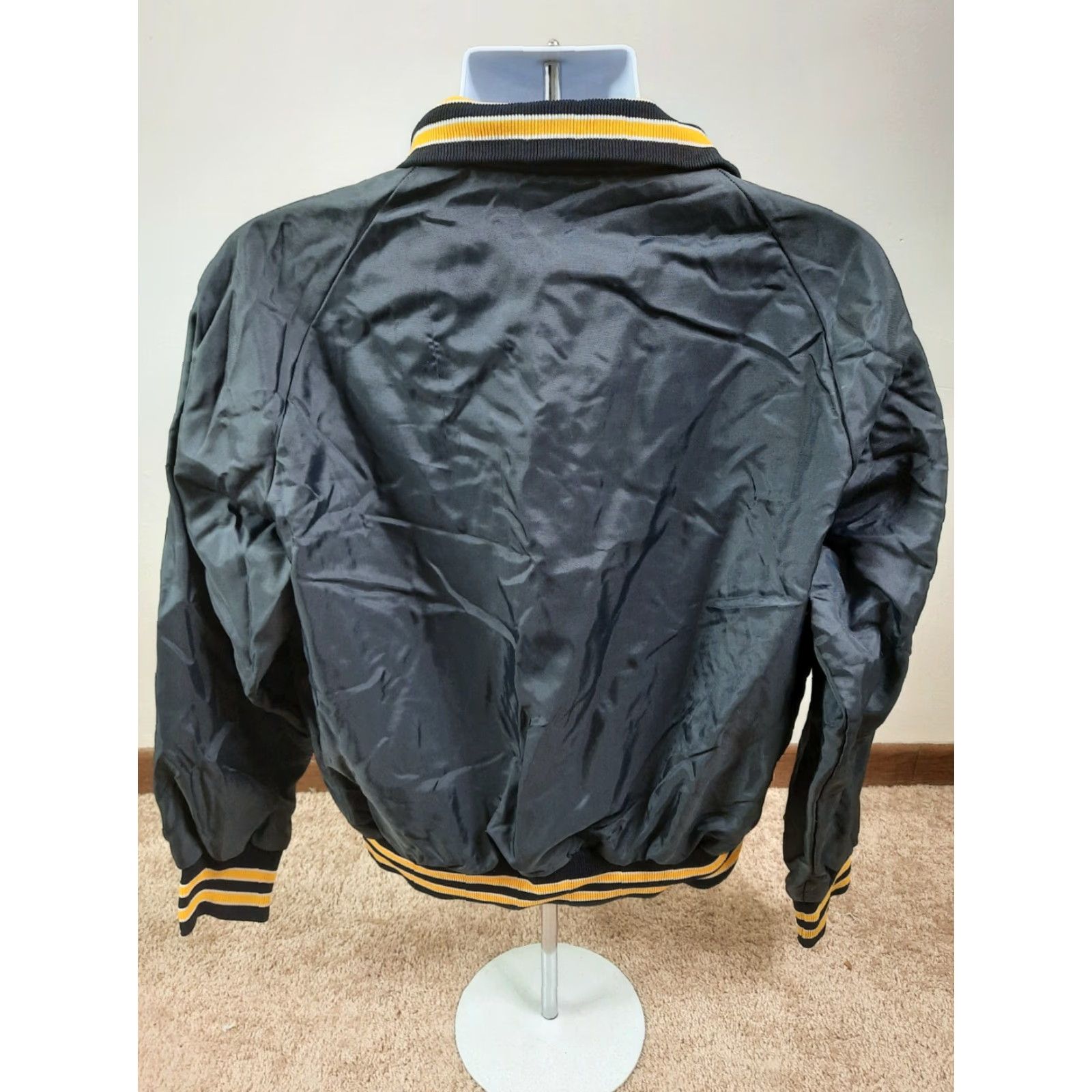 Vintage VINTAGE 1980s Black Yellow 1/4 Zip Softshell Bomber Jacket Raglan Medium M Mens Size US M / EU 48-50 / 2 - 4 Thumbnail