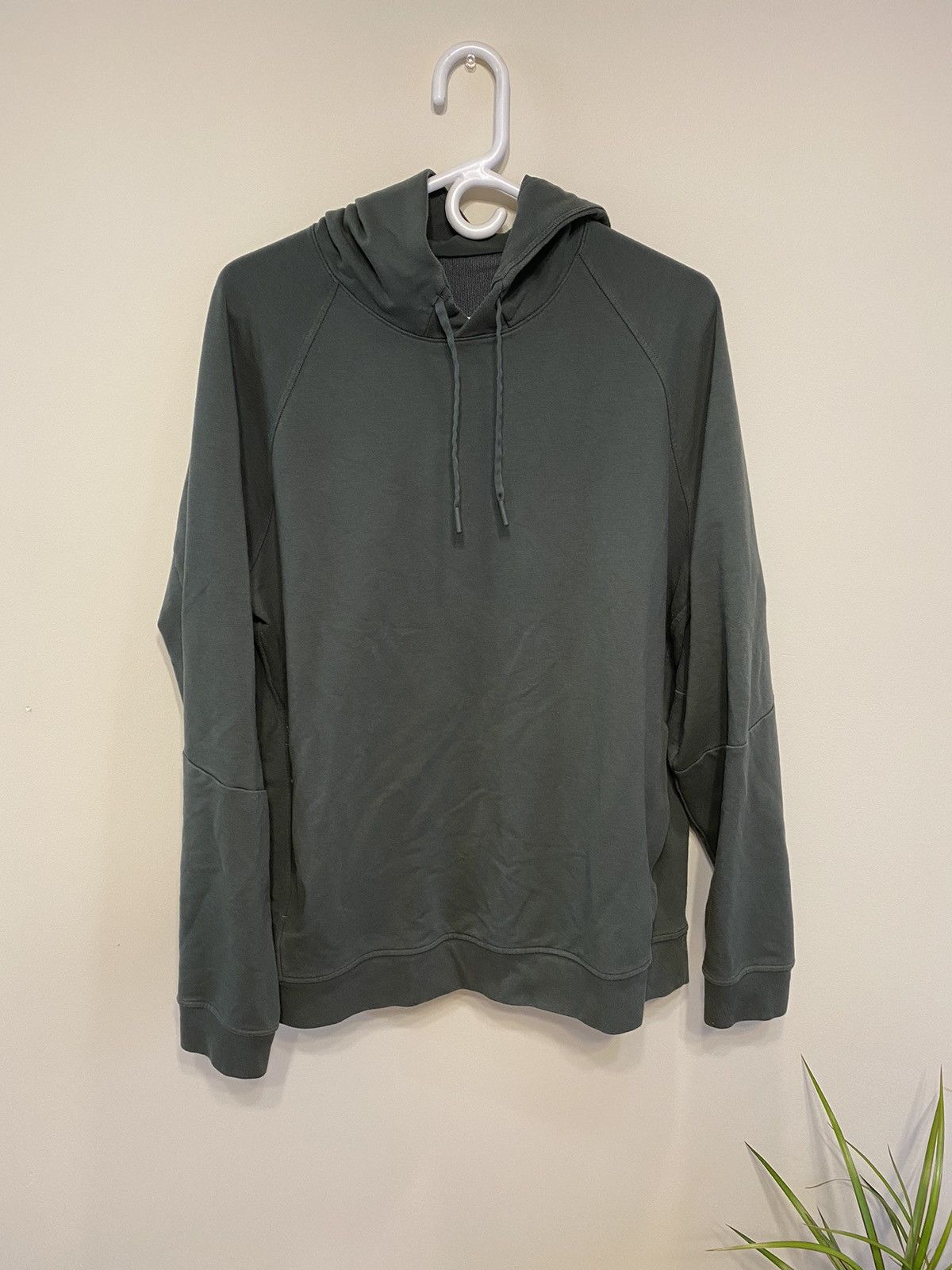 Lululemon Lululemon athletic hoodie Size US XL / EU 56 / 4 - 1 Thumbnail