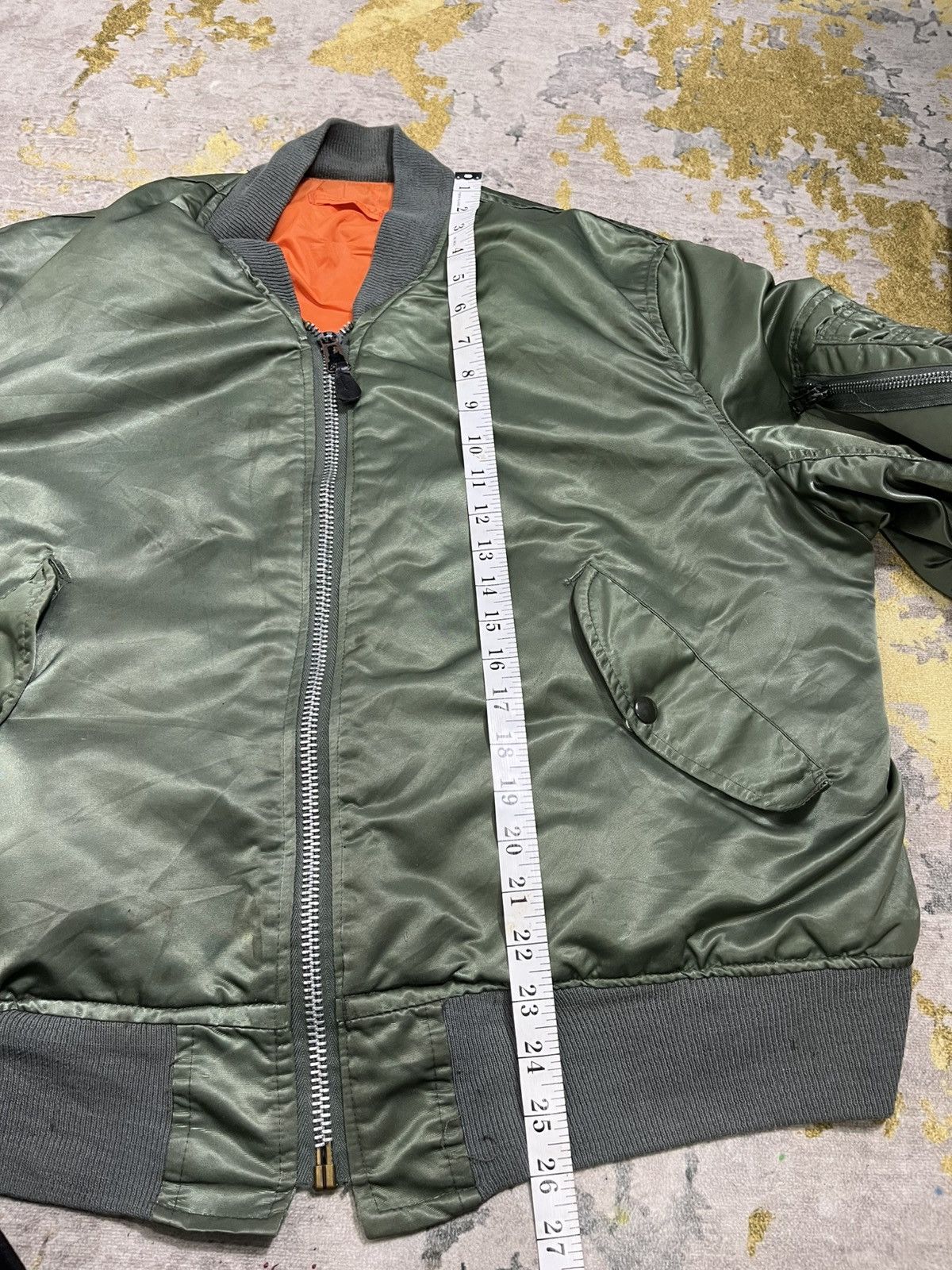 Vintage Vintage Jacket Flyers itermediate MA-1 Riversible Distressed Size US L / EU 52-54 / 3 - 17 Thumbnail