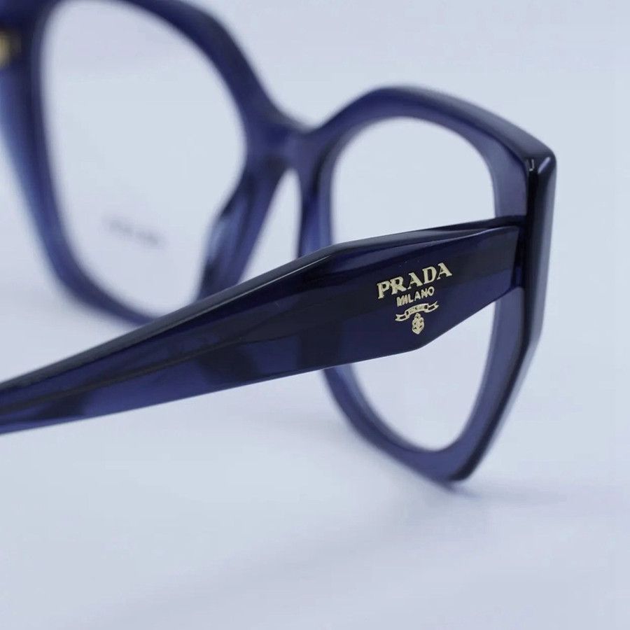 Prada VINTAGE Luxury Prada Sunglasses Size ONE SIZE - 5 Thumbnail