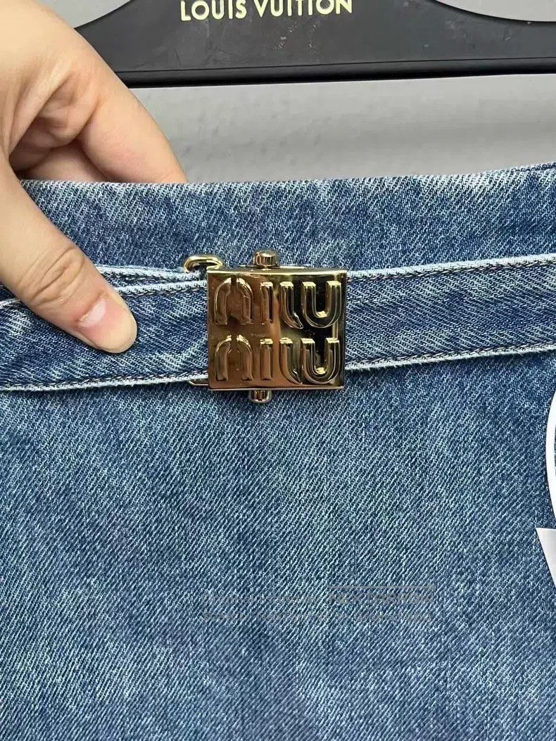 Miu Miu Miu Miu 36 Metal logo belt skirt Size 35" - 3 Thumbnail