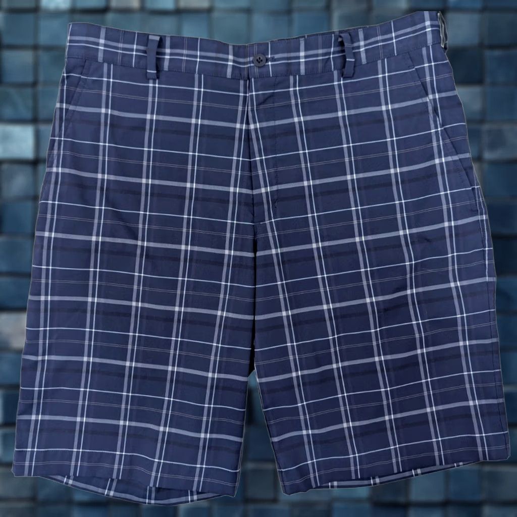Nike Nike Golf Dri-Fit Blue Plaid Shorts Men M Bermuda Preppy 388782-419) Size US 31 - 1 Thumbnail