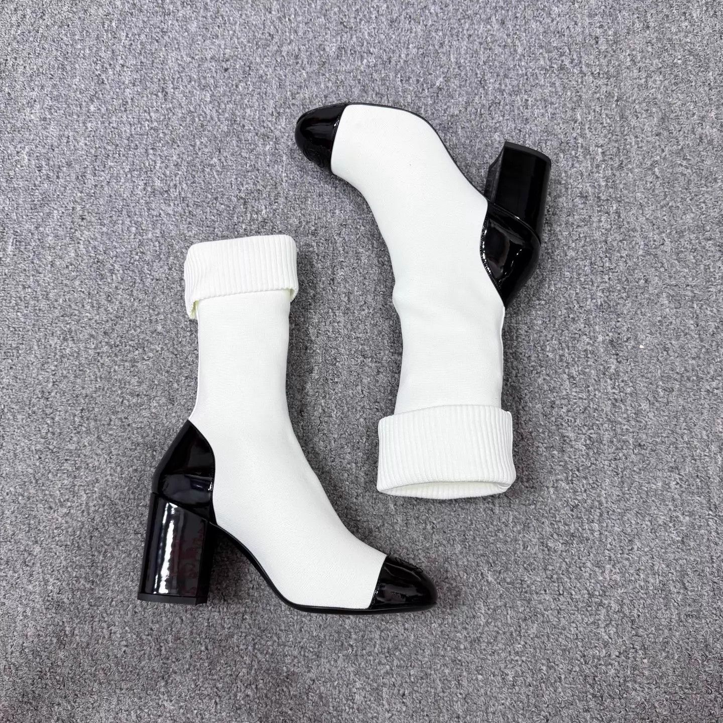 Chanel Chanel White Knit-Patent Leather Mid-Calf Unused 36 Size US 5.5 / IT 35.5 - 5 Thumbnail