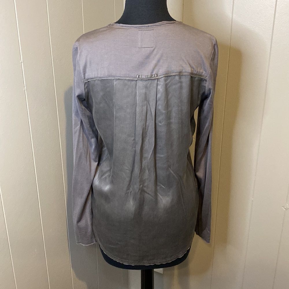 Other Go Silk Long Sleeve Top 1/2 Button Clasp Distressed Uneven Size XS / US 0-2 / IT 36-38 - 4 Thumbnail