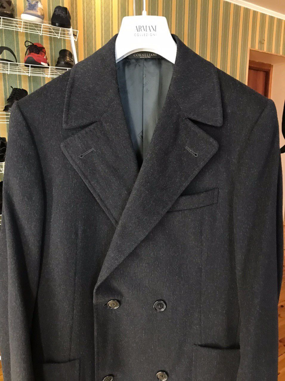 Corneliani Corneliani 10/10 condition 52-54 XL Size US L / EU 52-54 / 3 - 1 Thumbnail