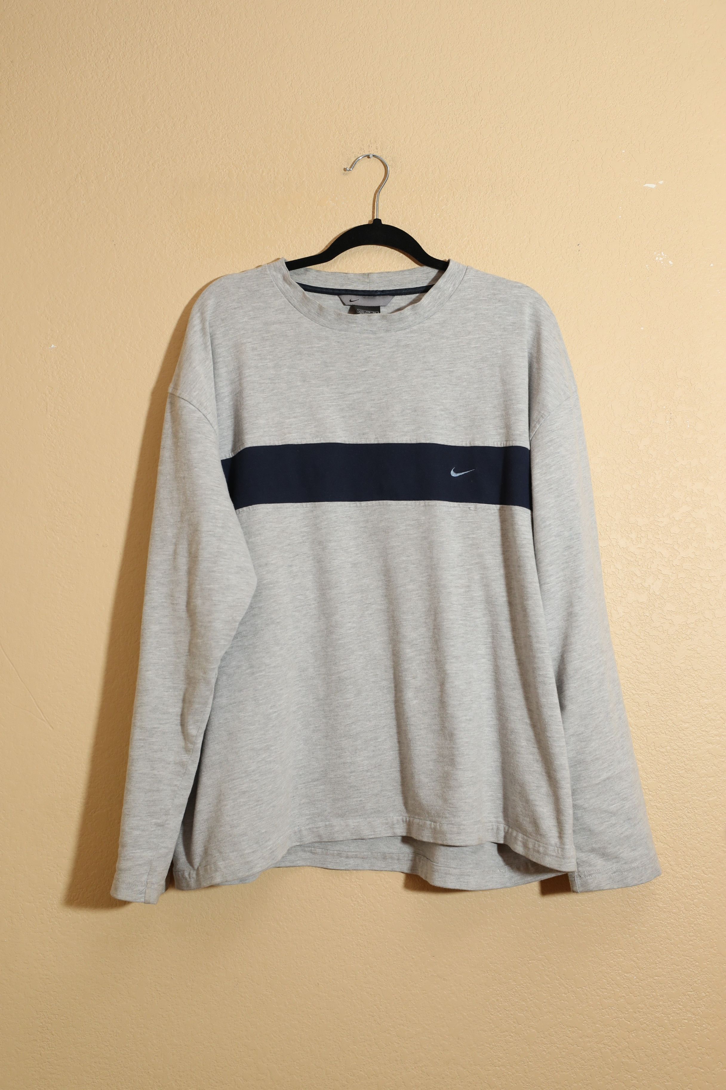 Nike Vintage Y2K Nike Mini Swoosh Long Sleeve (XXL) Size US XXL / EU 58 / 5 - 1 Thumbnail