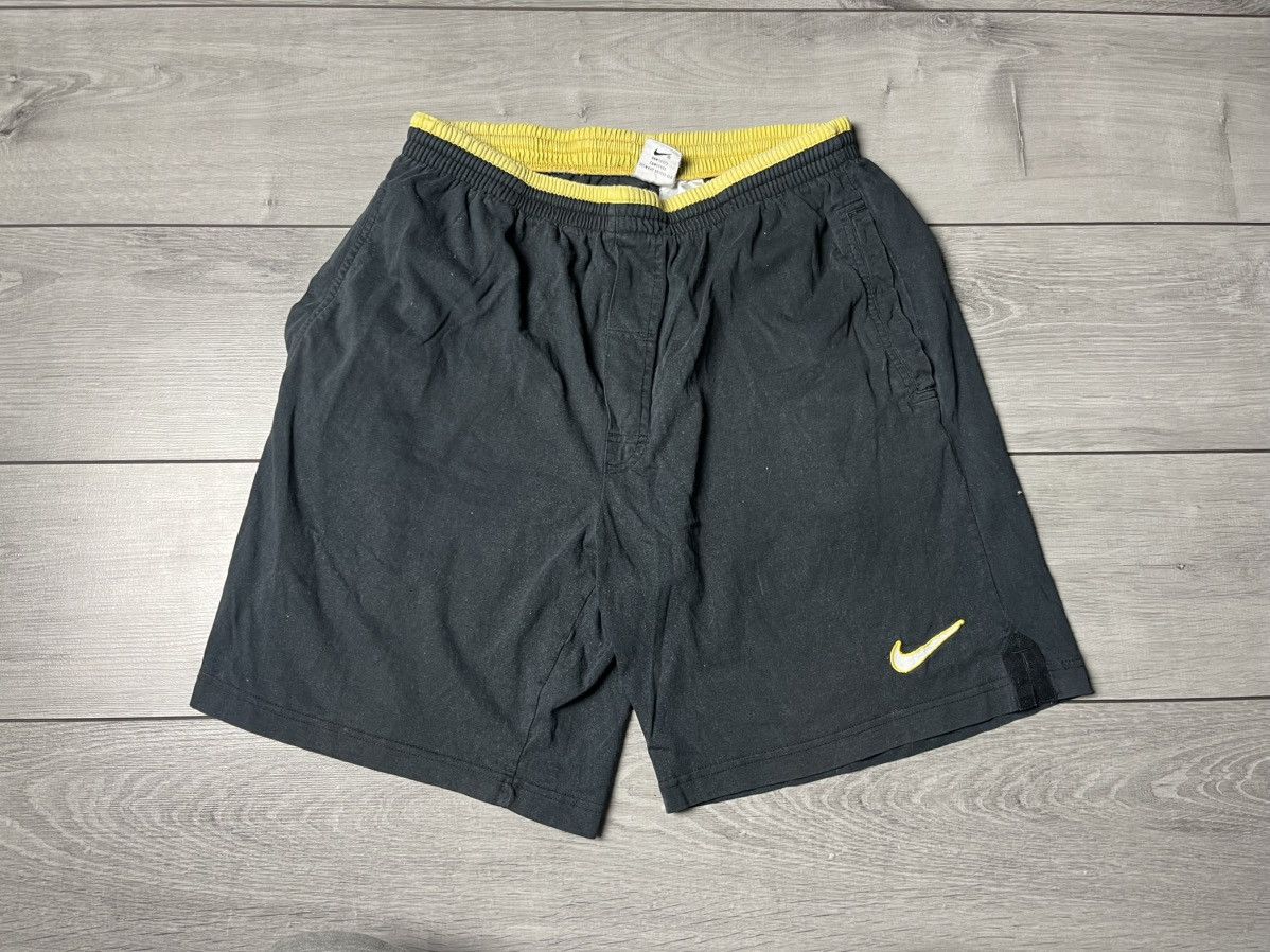 Nike Nike shorts cotton size Large swoosh Size US 34 / EU 50 - 1 Thumbnail