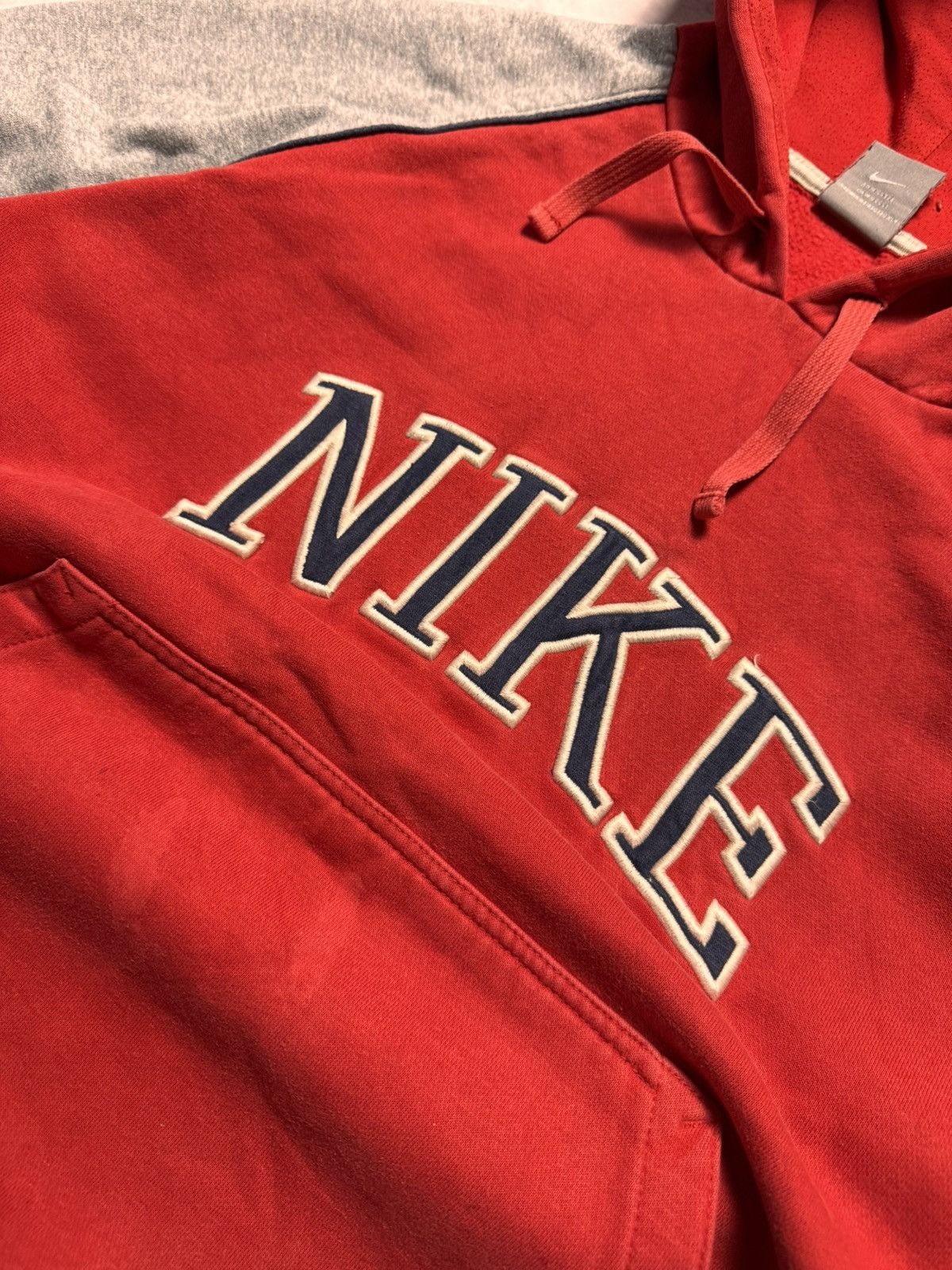 Nike × Vintage NIKE VINTAGE CENTER LOGO OVERSIZE BOXY HOODIE Size US S / EU 44-46 / 1 - 4 Thumbnail