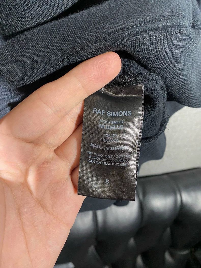 Raf Simons Raf simons The smiling face destroys the sweatshirt Size US M / EU 48-50 / 2 - 9 Thumbnail