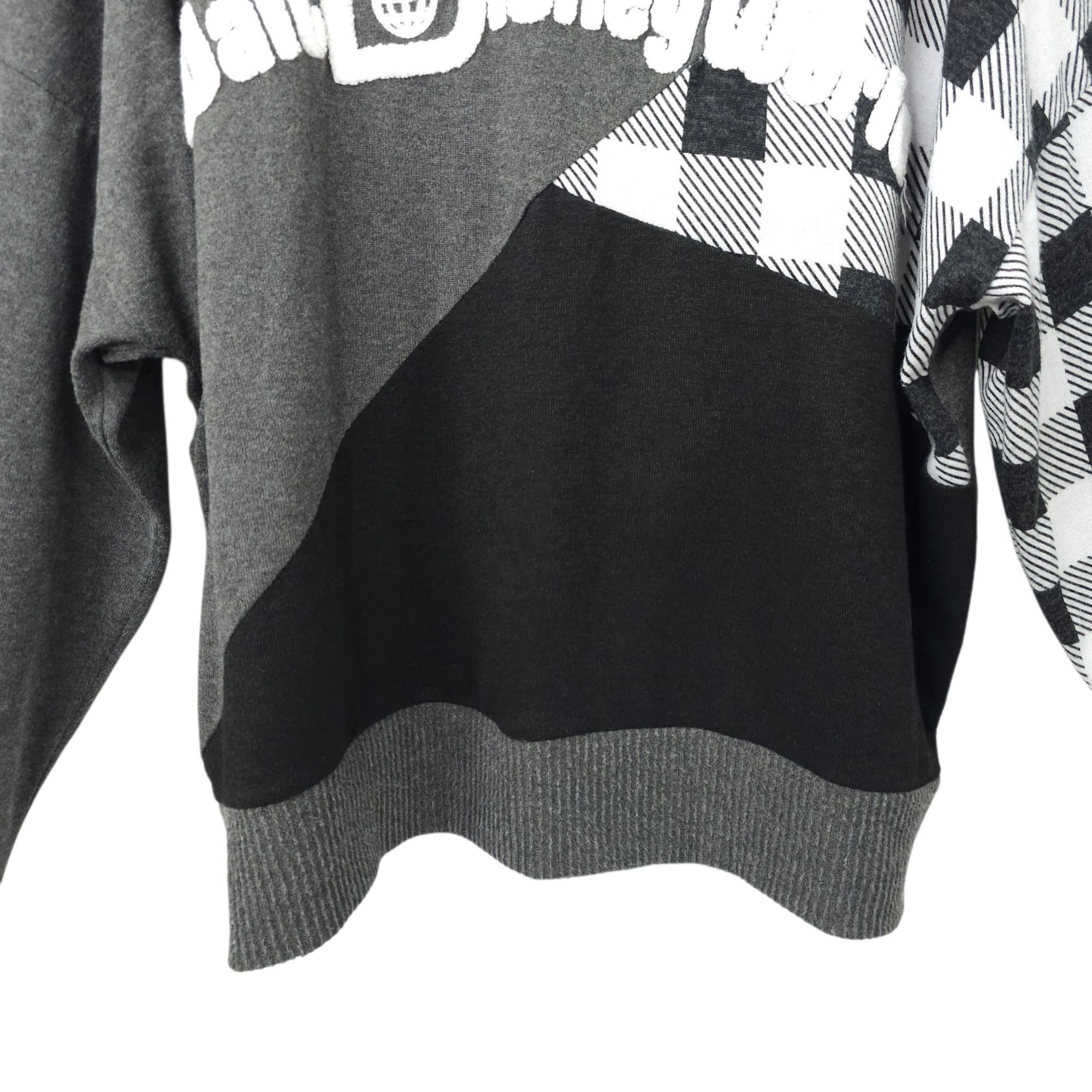 Disney Walt Disney World Buffalo Plaid Sweater Knit Womens Size 2X Size XXL / US 16-18 / IT 52-54 - 10 Thumbnail