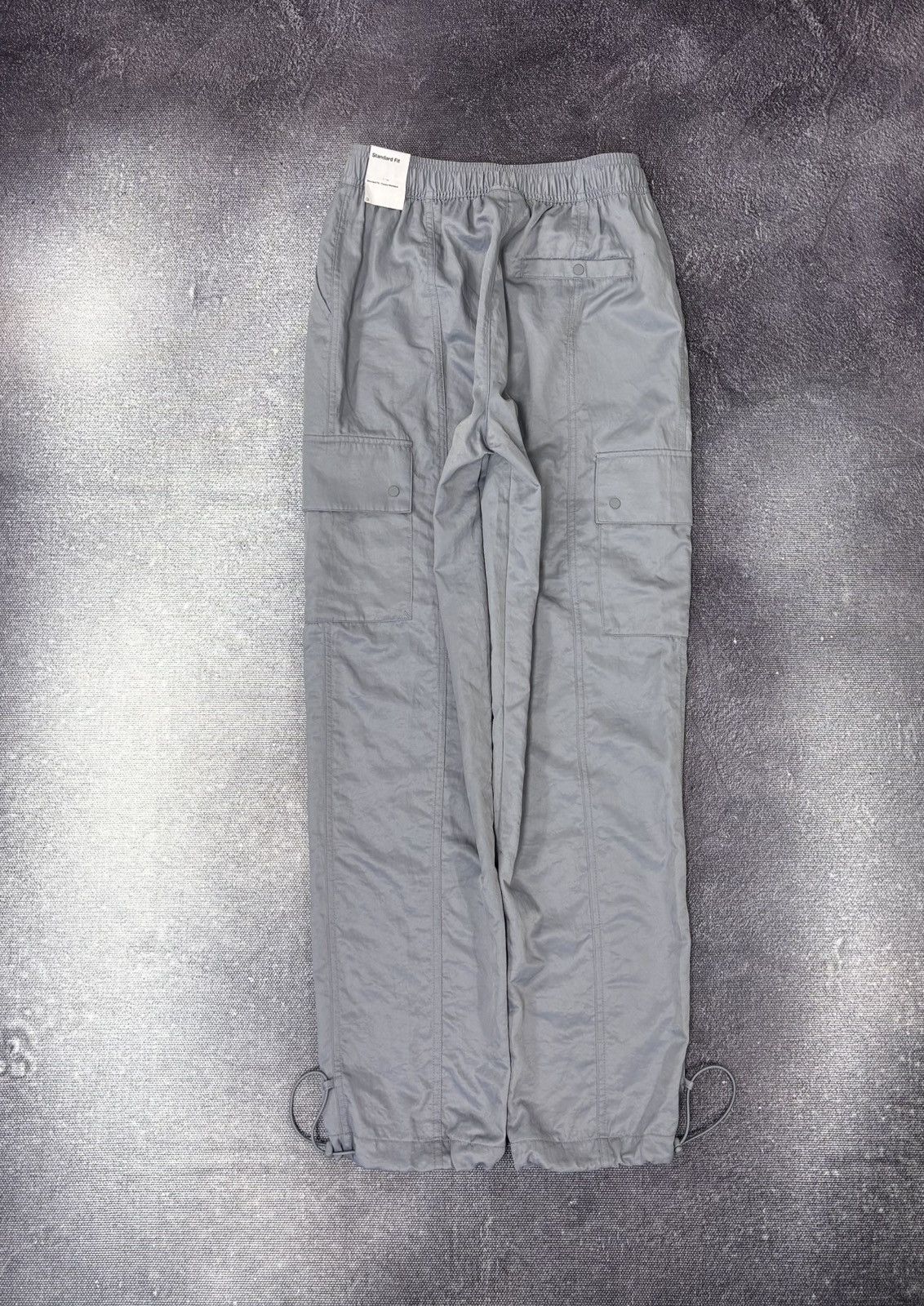 Jordan Brand Nike Air Jordan NWT Women’s Grey Nylon Utility Cargo Pants Size 30" / US 8 / IT 44 - 2 Thumbnail
