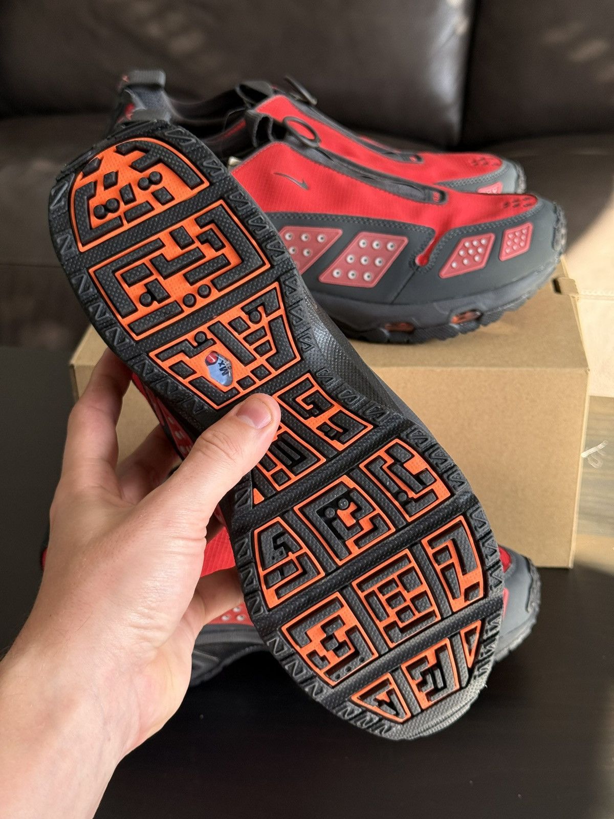 Nike Nike Wmns Air Max Sunder GTX "Hyper Crimson" Size 10.5W / 9M Size US 10.5 / IT 40.5 - 10 Thumbnail