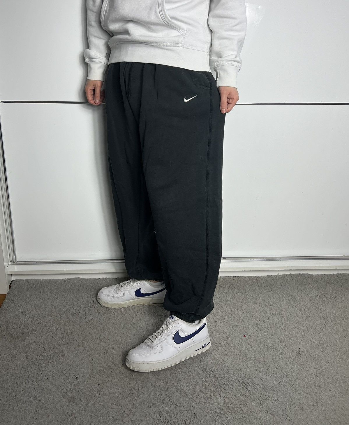 Nike Baggy Pants Nike y2k logo black Size US 36 / EU 52 - 2 Thumbnail