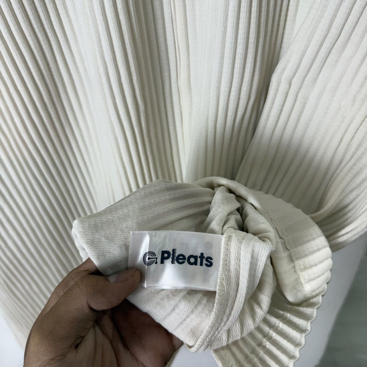 Japanese Brand PLEATS issey miyake white polos Size US XXL / EU 58 / 5 - 5 Thumbnail