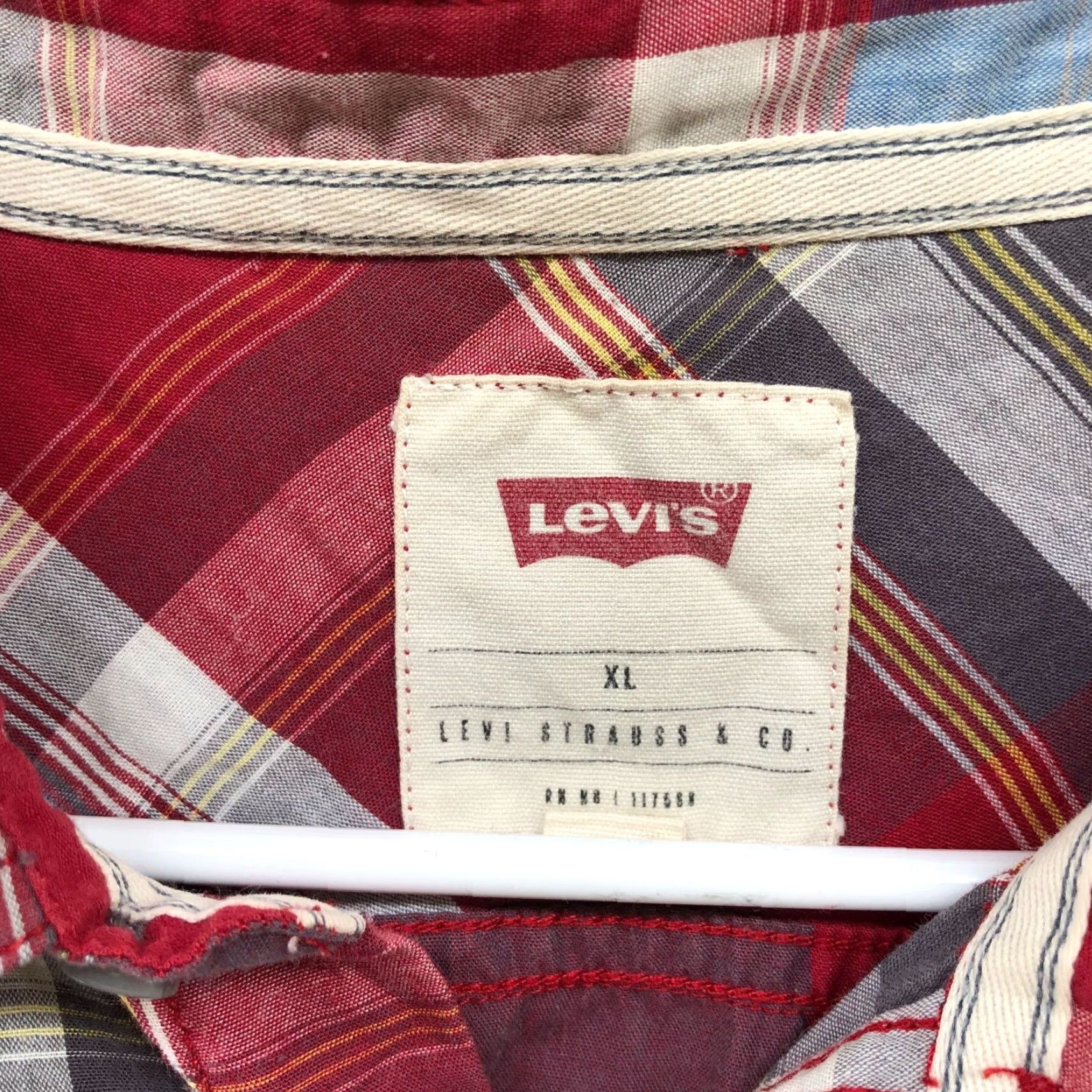 Levi's Levi's Shirt Short Sleeve Mens XL Red Plaid Button-Up Cotton Blend Pocketed Western Classic Everyday Size US XL / EU 56 / 4 - 3 Thumbnail