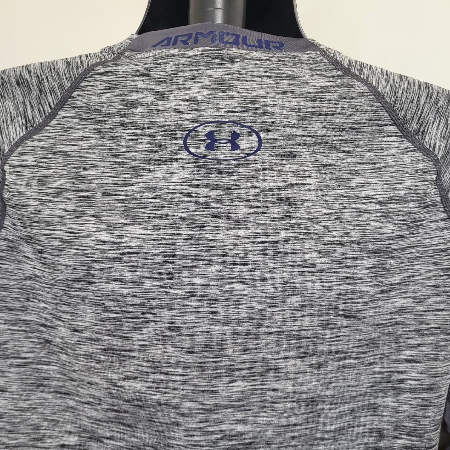 Under Armour Under Armour Heatgear Compression Shirt Men's 2XL Heather Gray Long Sleeve Raglan Sleeve Breathable Moisture Wicking Quick Dry Athletic Size US XXL / EU 58 / 5 - 7 Thumbnail