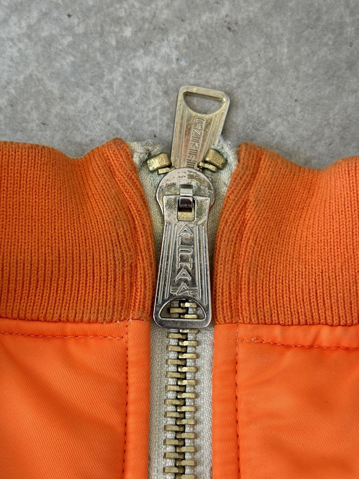 Alpha Industries × Vetements VETEMENTS X ALPHA INDUSTRIES DOUBLE ZIP BOMBER Size US L / EU 52-54 / 3 - 4 Thumbnail