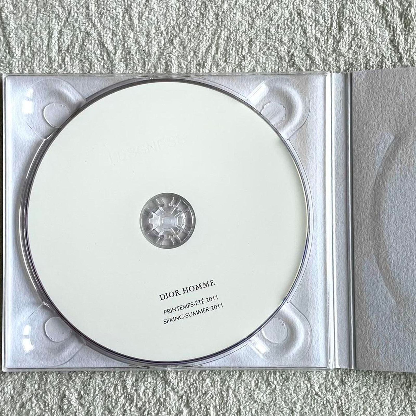 Dior × Hedi Slimane × Kris Van Assche DIOR HOMME PRINTEMPS-ÉTÉ 2011 SPRING-SUMMER 2011 CD Size ONE SIZE - 1 Thumbnail
