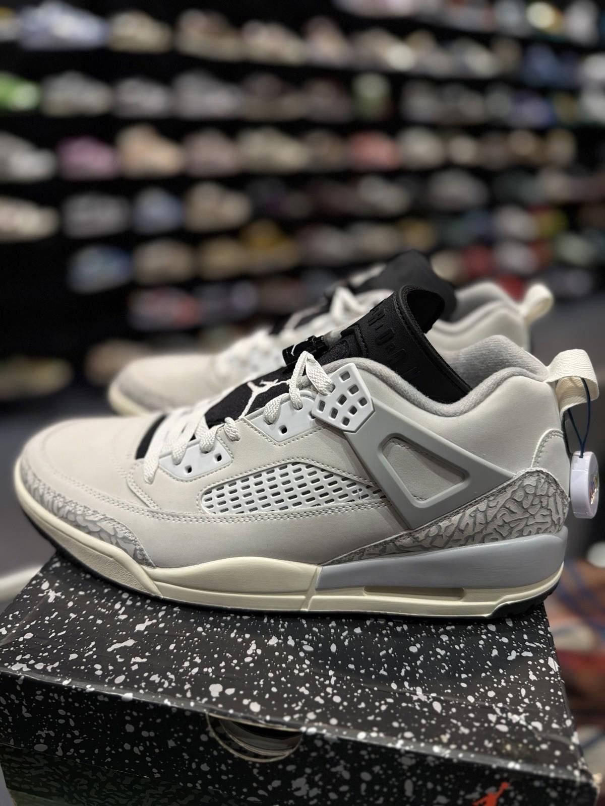 Jordan Brand Jordan Spizike Low Photon Dust - Size 13 Mens 100% Authentic Size US 13 / EU 46 - 8 Thumbnail