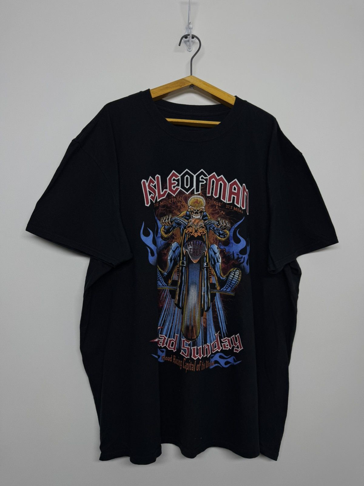 Vintage Vintage Y2k Isle Of Man Mad Sunday T-Shirt 90’s Size US M / EU 48-50 / 2 - 5 Thumbnail