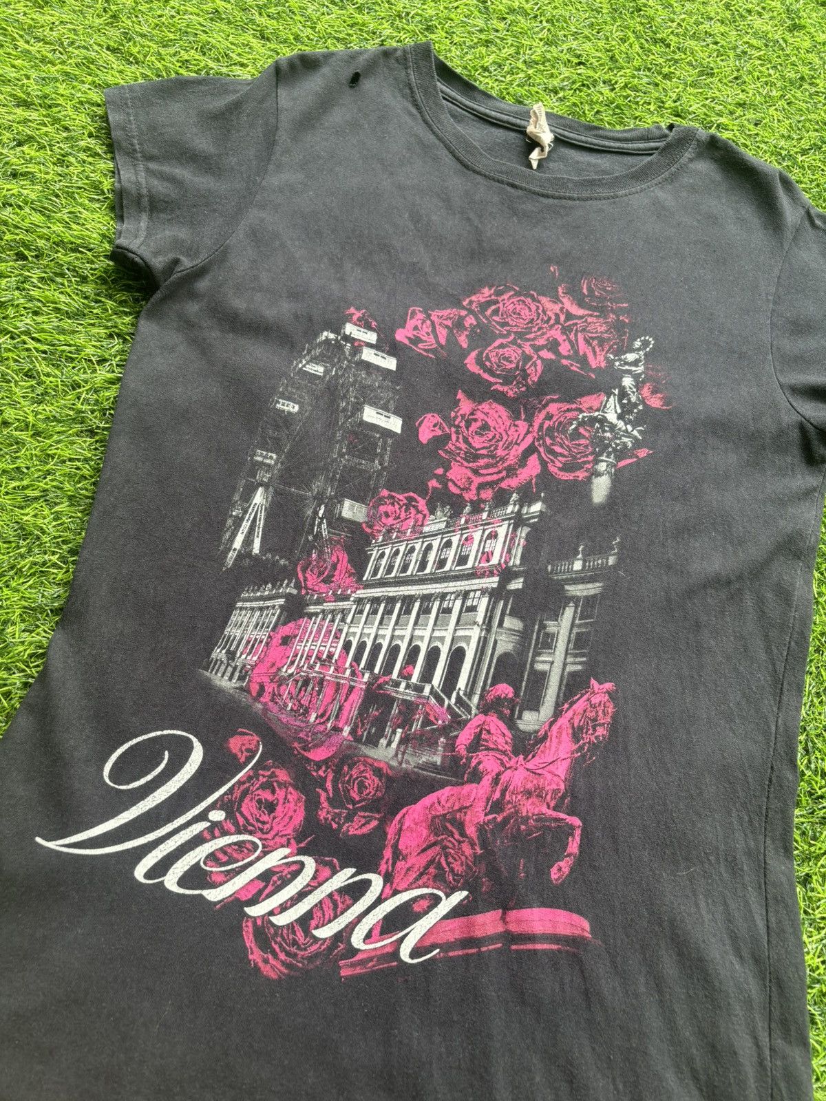 Hysteric Glamour Vintage Y2k Vienna Tshirt Size M / US 6-8 / IT 42-44 - 3 Thumbnail