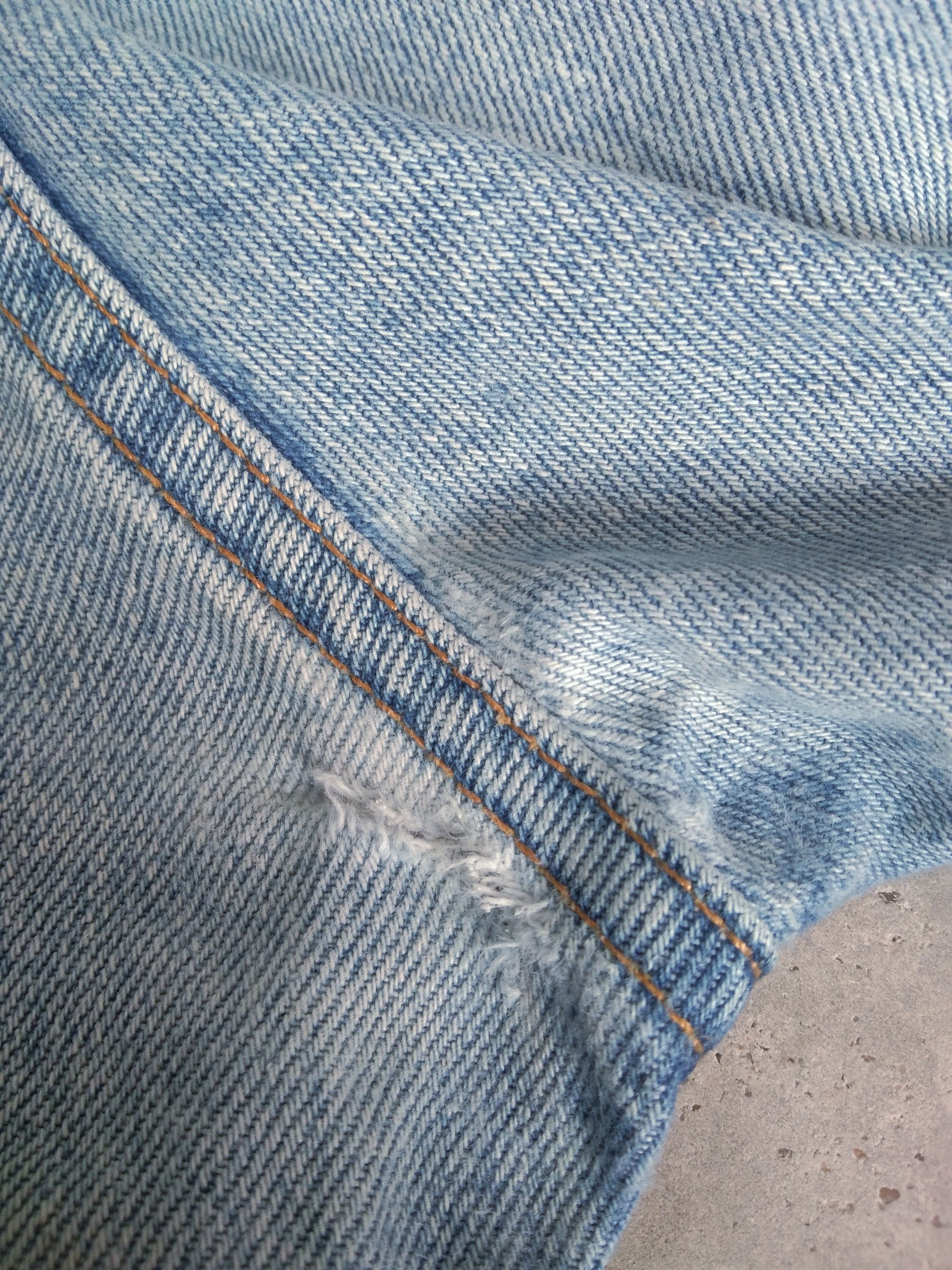 Levi's 90s Vintage Levi's Jeans 560 Made In USA Loose Tapered Leg Size US 38 / EU 54 - 4 Thumbnail