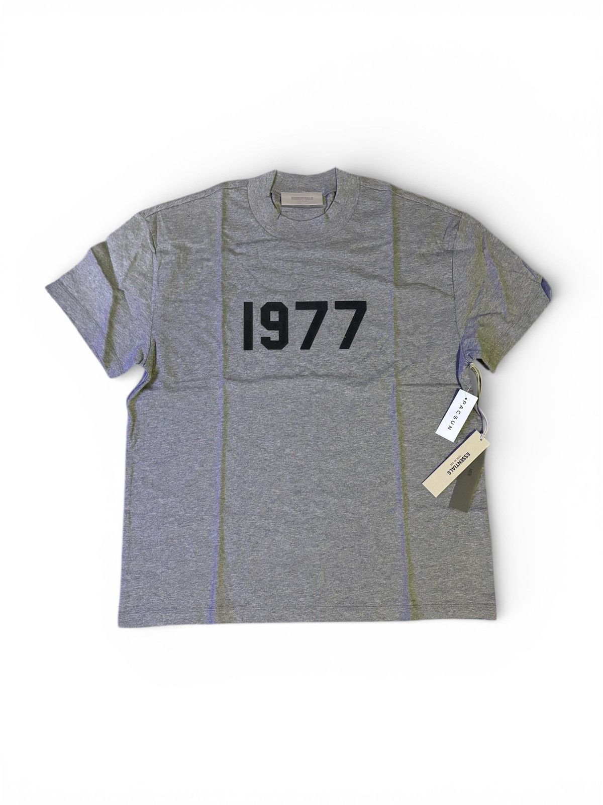 Essentials Fear of God: Essentials 1977 T-Shirt Size US S / EU 44-46 / 1 - 1 Thumbnail