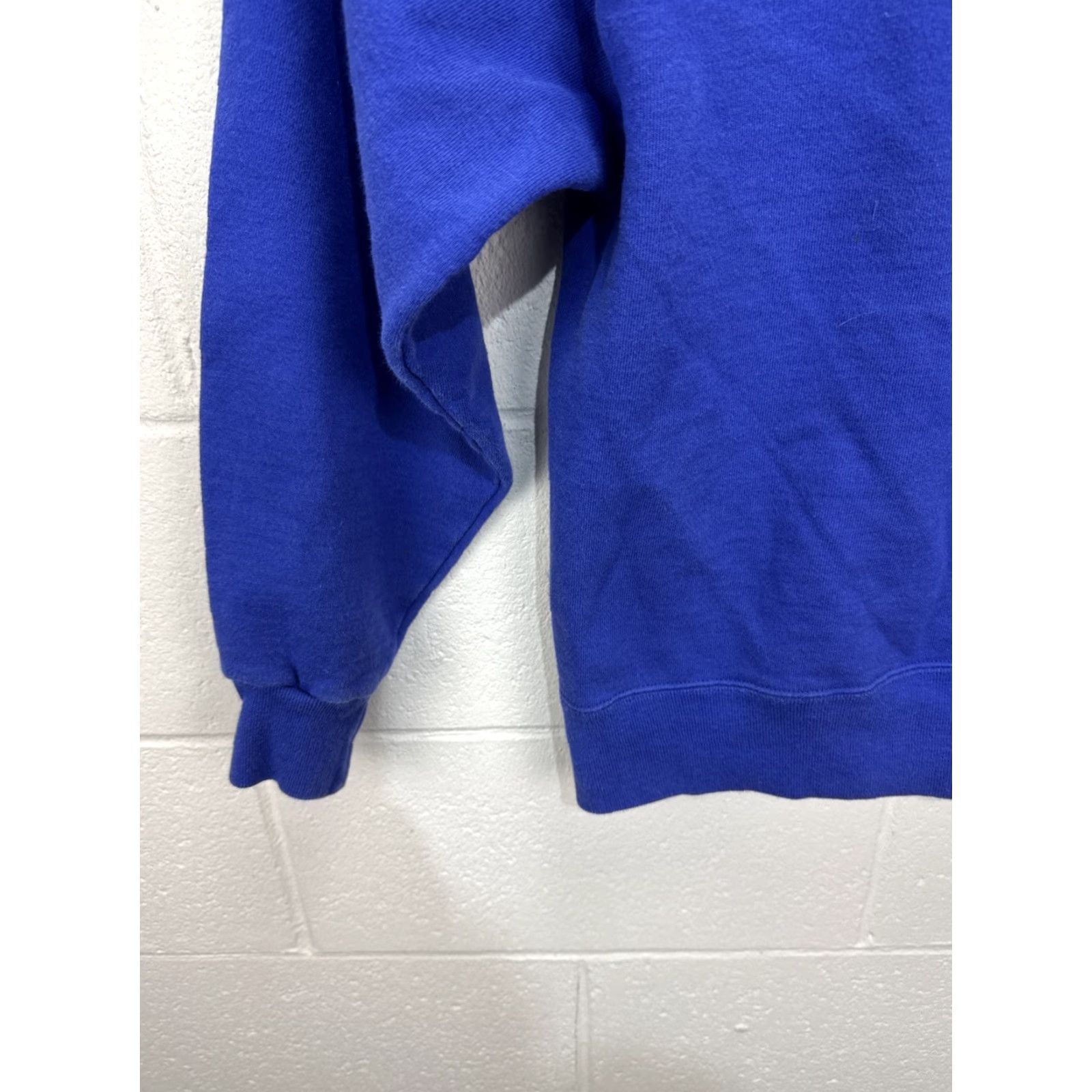 Champion VINTAGE Champion Sweatshirt Men Medium Blue 90s USA Sports Fleece Pullover Crew Neck Size US M / EU 48-50 / 2 - 6 Thumbnail