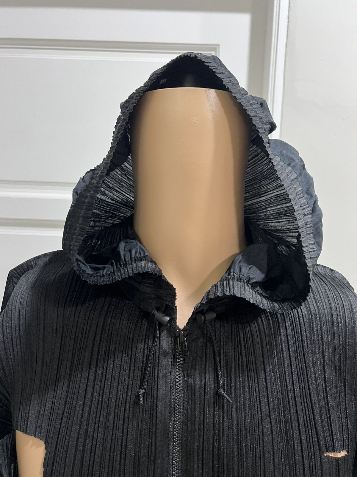Pleats Please Issey Miyake Pleat Pleats Issey Miyake Black Pleated hoodie Size S / US 4 / IT 40 - 3 Thumbnail