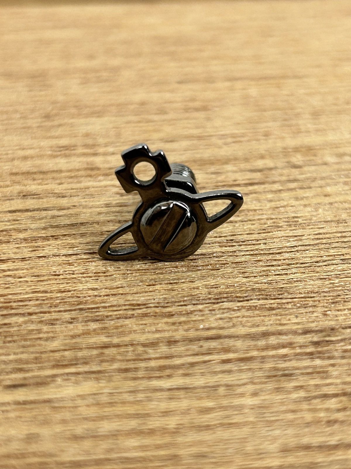 Vivienne Westwood Jolene Bolt Single Earring Gunmetal