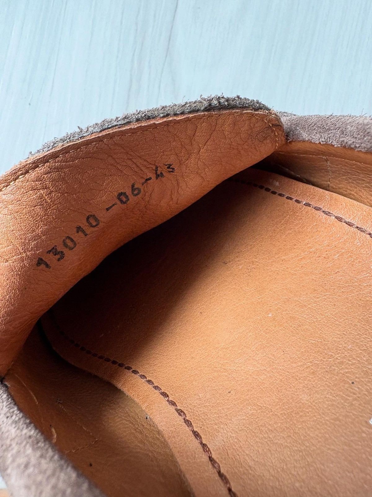 Louis Vuitton Limited edition Louis Vuitton suede loafers Size US 9 / EU 42 - 3 Thumbnail