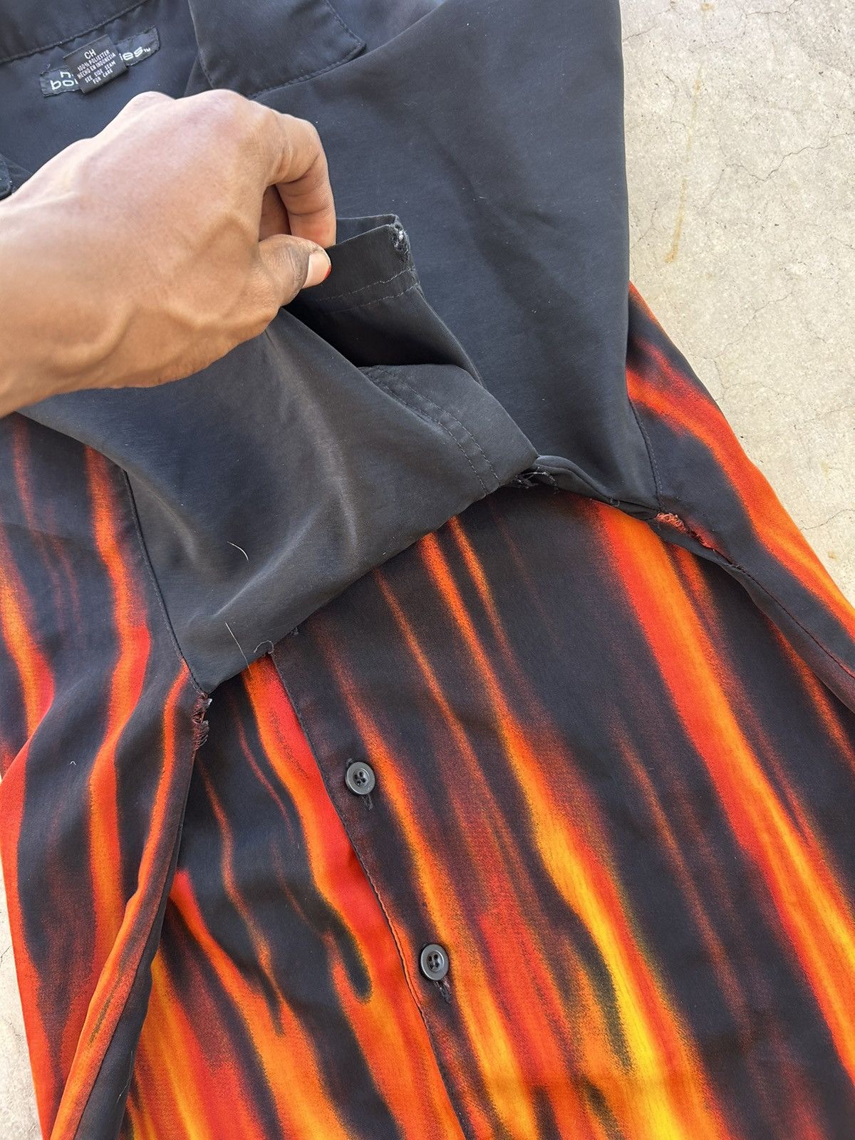Japanese Brand × Vintage Y2K No Boundaries Flames Button Down T Shirt Size US M / EU 48-50 / 2 - 5 Thumbnail