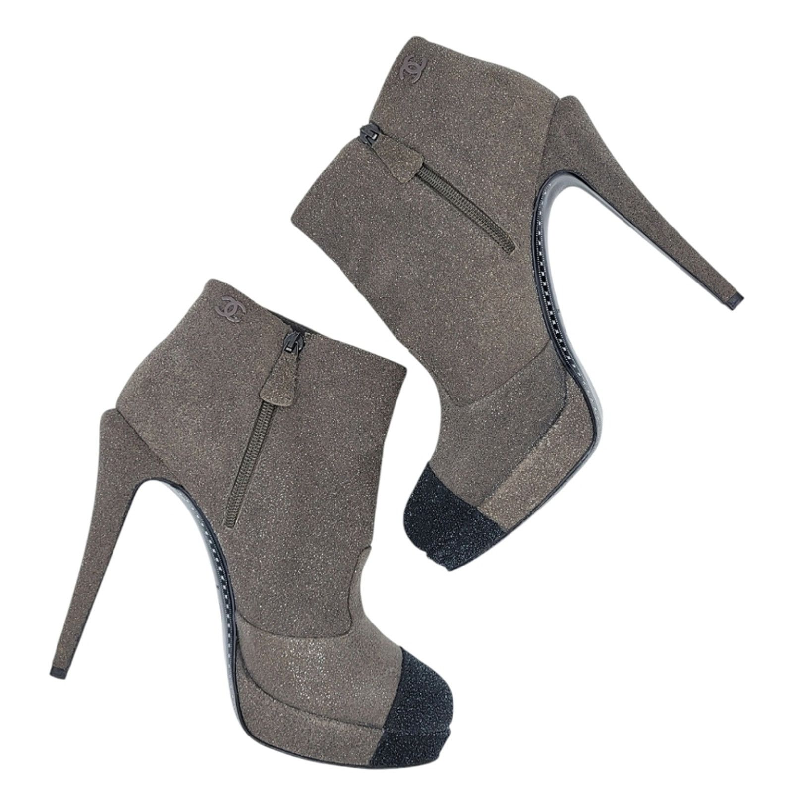 Chanel CHANEL CC Logo Cap Toe Glitter Suede Platform Ankle Boots 40 Size US 10 / IT 40 - 5 Thumbnail