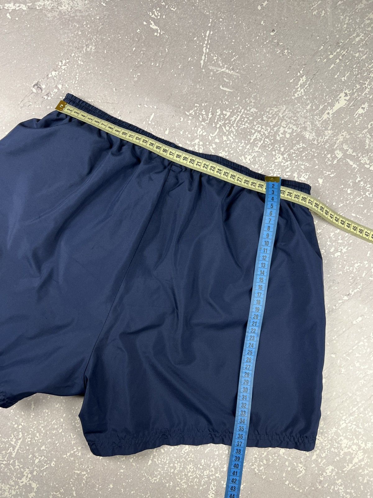 Nike Vintage Nike Mini Swoosh Nylon Shorts Mens Medium Size US 31 - 6 Thumbnail