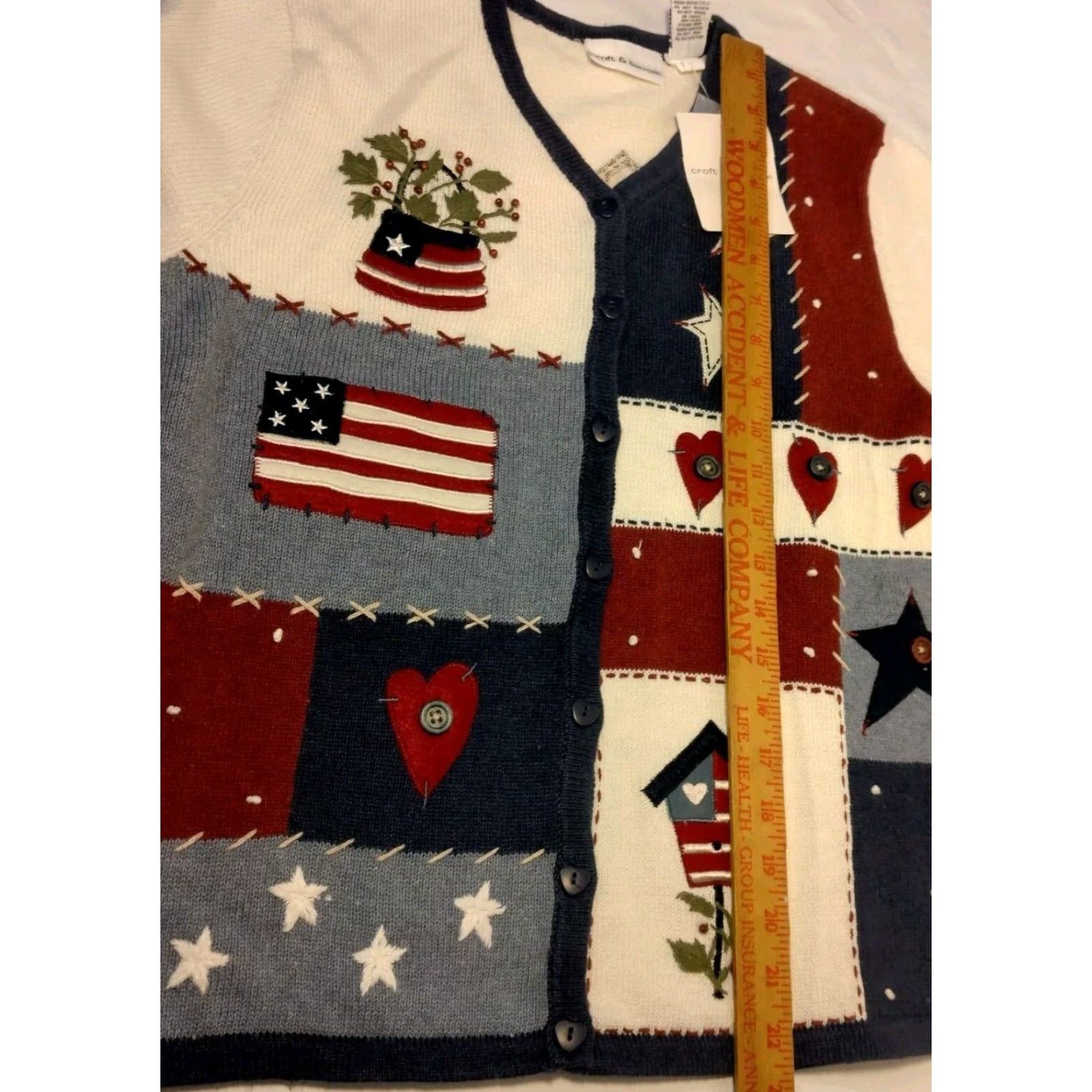 Croft & Barrow Croft & Barrow Women Cardigan USA Flag Patriotic Short Sleeve V-Neck Sweater Multicolor Patchwork Embroidered Heart Buttons Size S / US 4 / IT 40 - 6 Thumbnail
