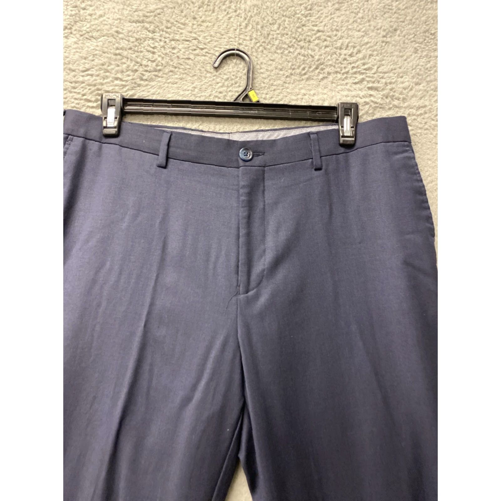 Hart Schaffner Marx Hart Schaffner Marx Dress Pants Men’s 36x30 Navy Comfort Wool / 0258 Classic Straight Front / Belt Loops Casual Formal Business Size US 36 / EU 52 - 2 Thumbnail